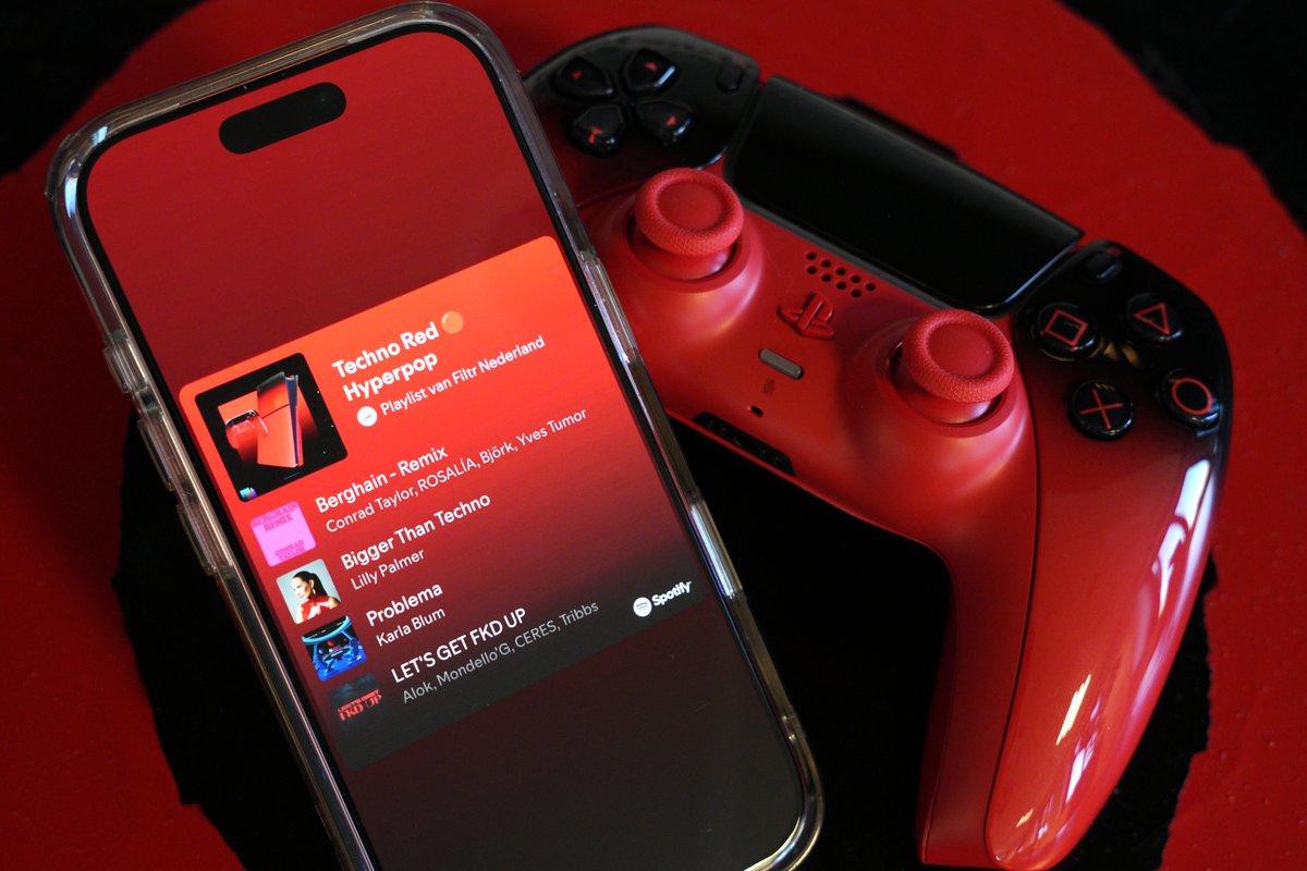 PlayStation België tweet media