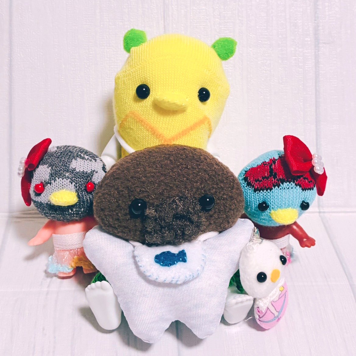 こんばんは🌙
本日入荷しました、子犬ちゃん
お迎え頂きました✨
ありがとうございます❗️
現在、右の子たちがお迎え待ちです♪

《ベビー靴下ぬいぐるみの小部屋》
#ハンドメイドぬいぐるみ