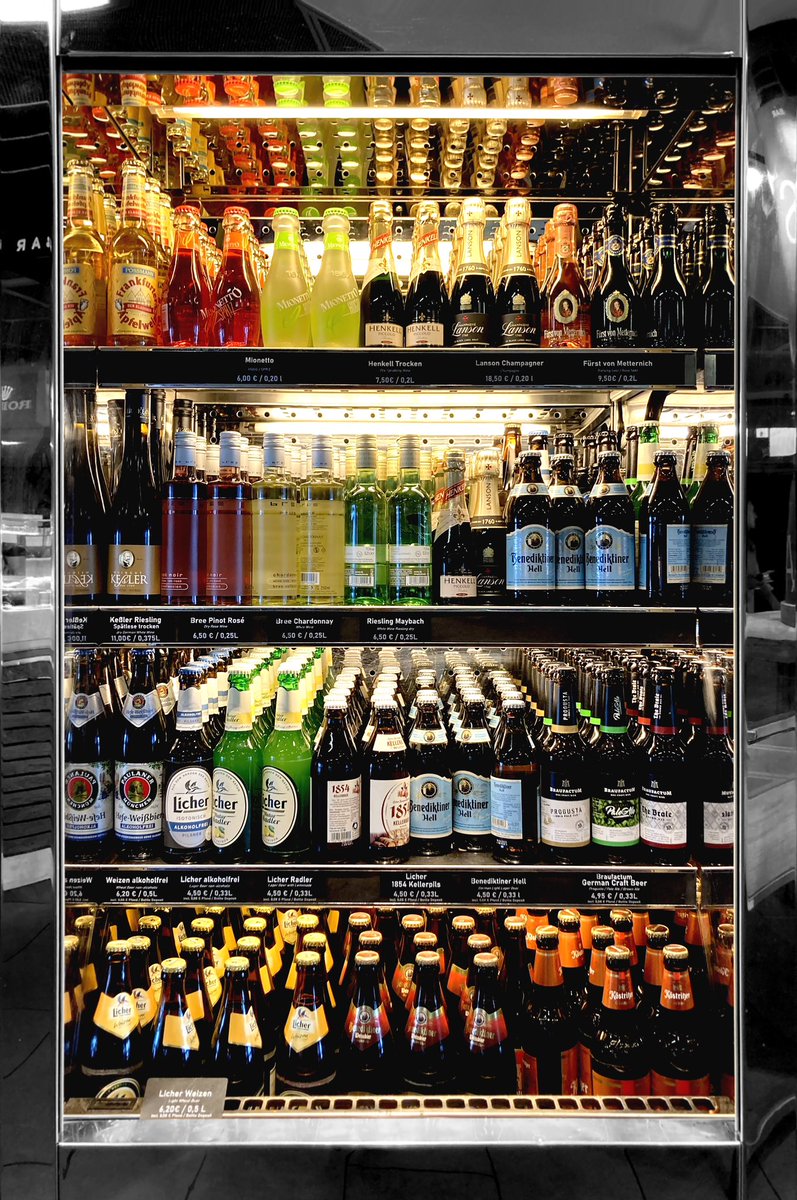 whatsontheshel1's tweet image. Fridge with alcoholic beverages at  Frankfurt airport

shutterstock.com/g/Hitra?rid=19…

#Fridge #alcoholic #beverages #Frankfurt #airport #shutterstock #fmcg #shutterstockeditorial #shutterstockcontributors #editorialphoto #retail #graphicdesign