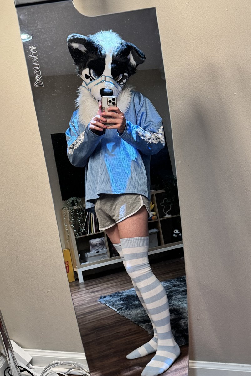 DIOR🐶 (2 PIECE) 🔜 TFF, LVFC 🎰 tweet media