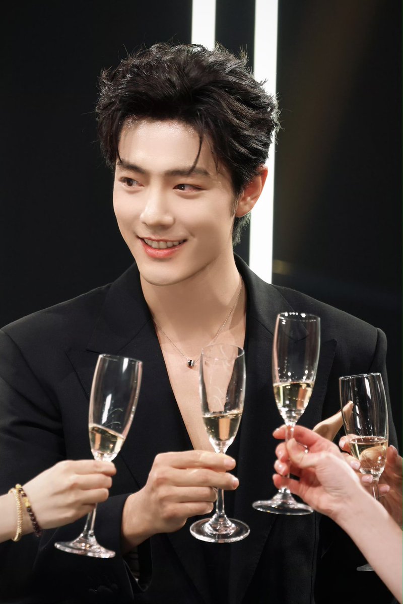 King Xiao Zhan attended live and offline event for <a href="/NARSCosmetics/">NARSCosmetics</a> 😍
Looking so handsome as always ❤️

XIAO ZHAN NARS AESTHETIC 
#XiaoZhanNarsEvent26 #XiaoZhan