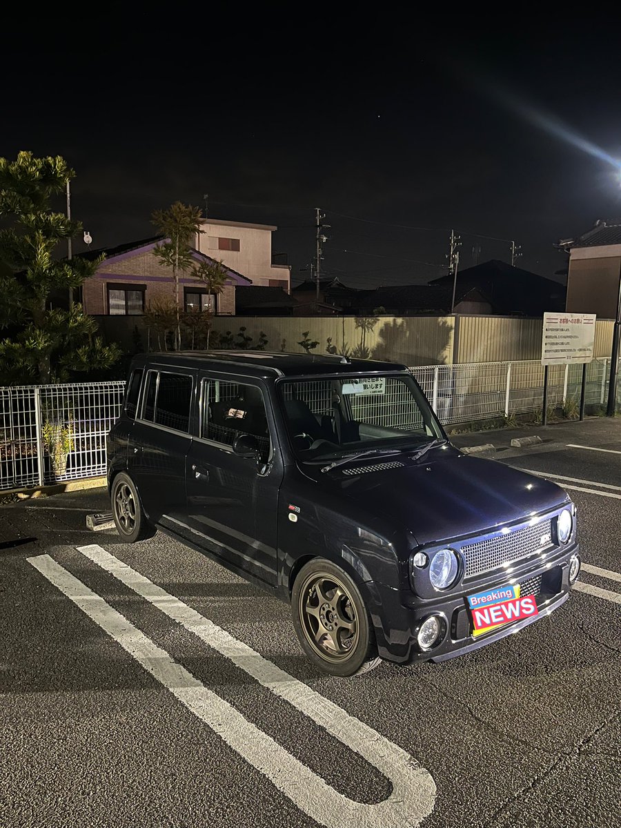 なるい tweet media