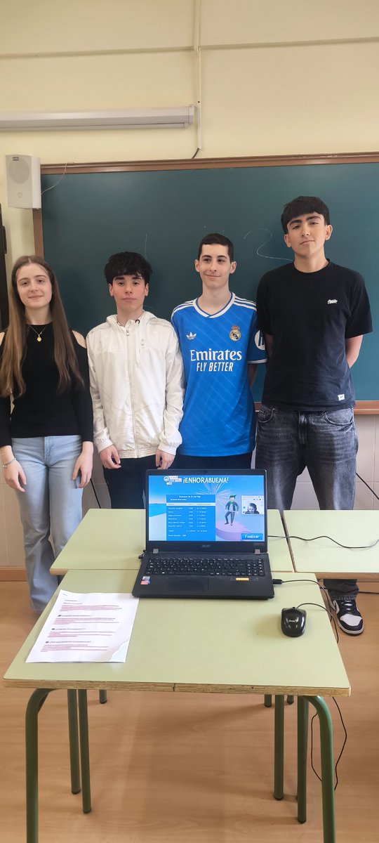 IES ADAJA tweet media