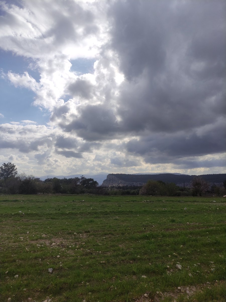 kız: biz de yenişehirdeyiz ananemlerde toplandık işte sen nerdesin

bizim bayramlaşmaya gittiğimiz lokasyon: