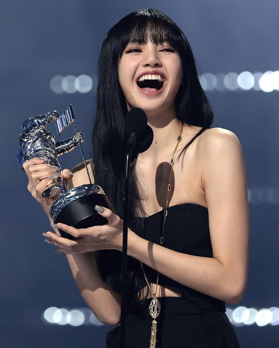 Liiisa_27 tweet media