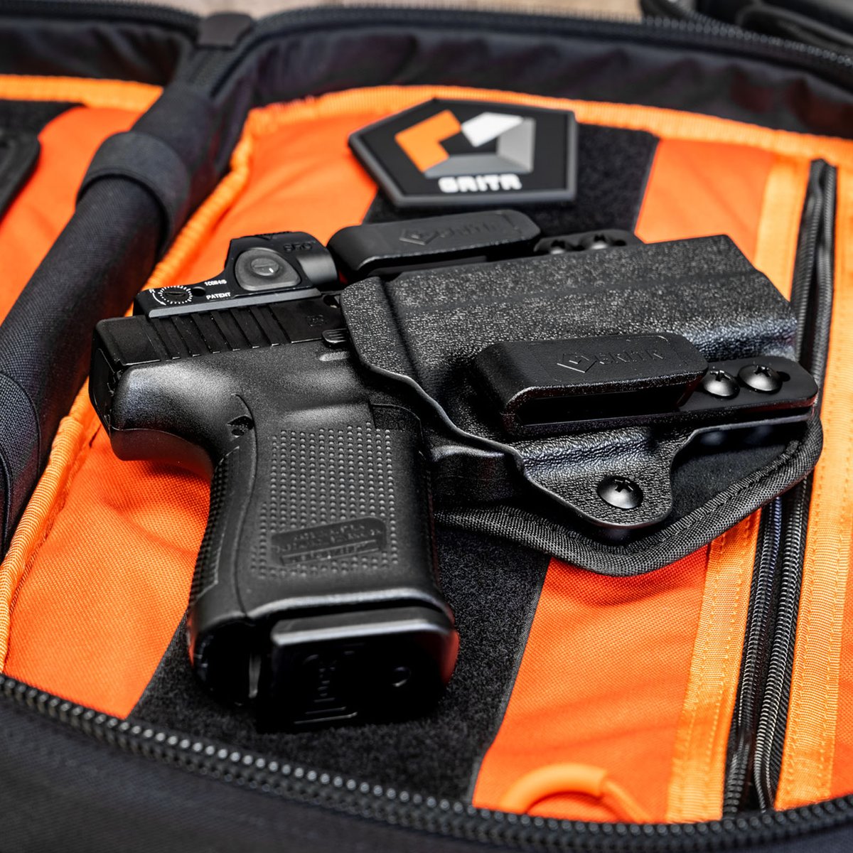 PaulGearTips's tweet photo. One holster for 200+ handguns - yes or nah?

Just got featured by The Outdoor Wire 👀
https://t.co/15m296z1Gg

What’s your take?
#EDC #CCW #EverydayCarry #GearTalk https://t.co/5b7TjCyCvK