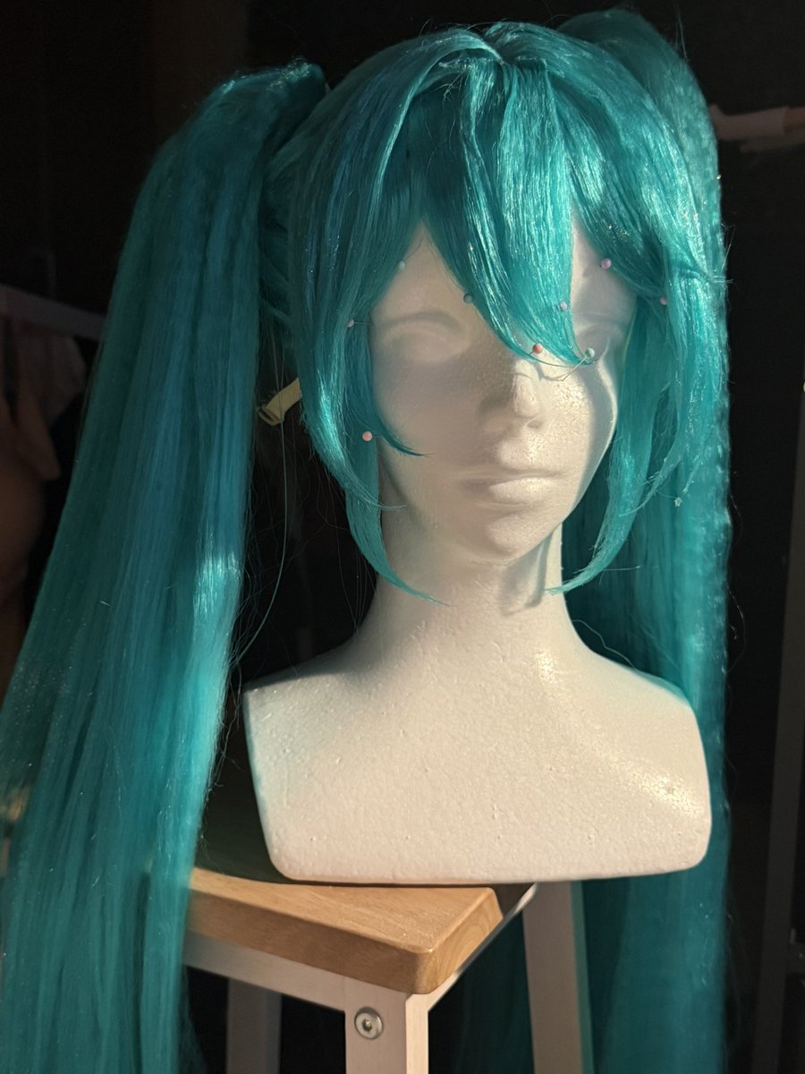 Pinky ☾ tweet media