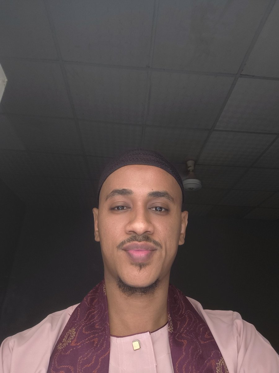 سَـامّو ☭ tweet media