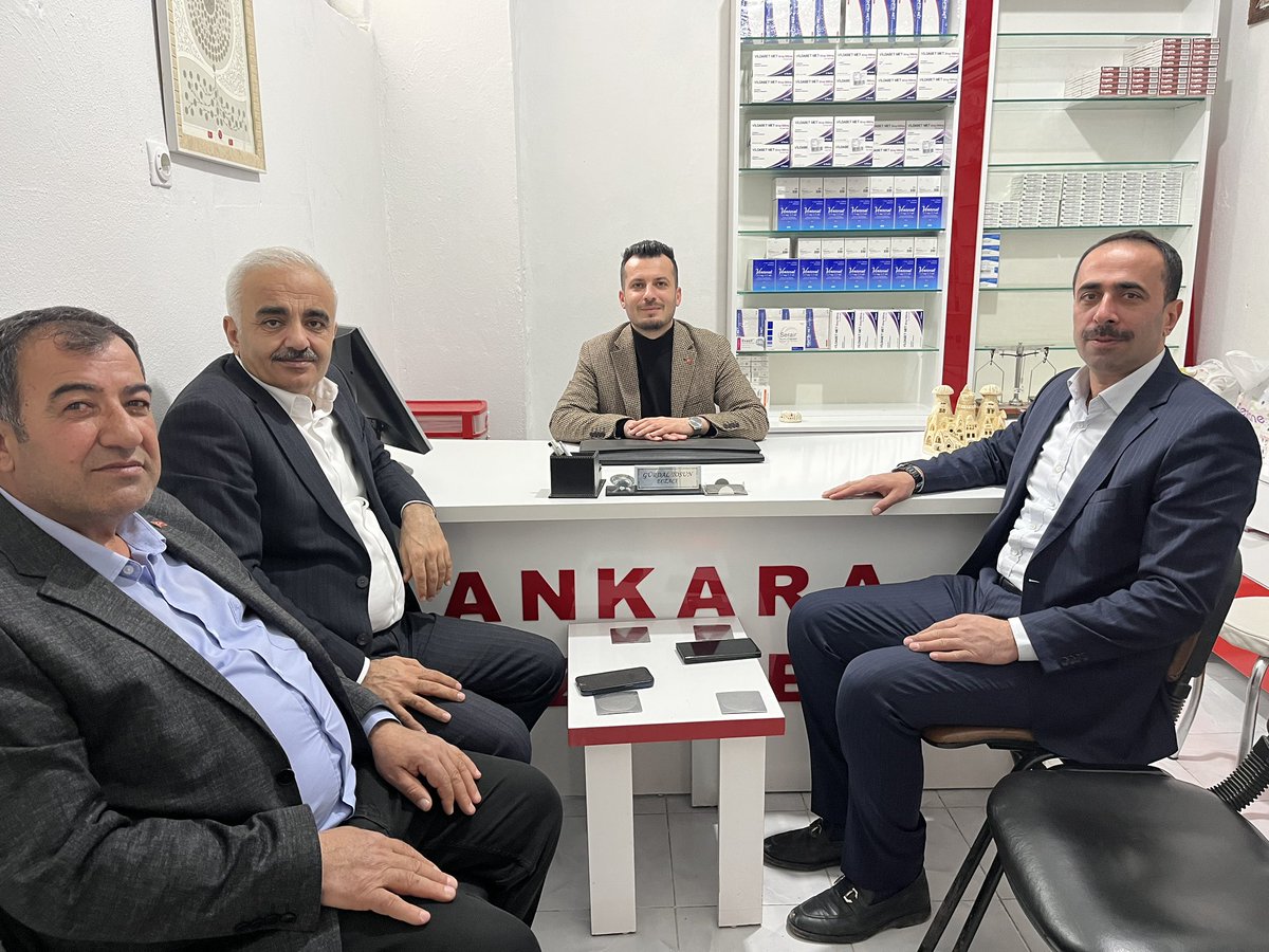 ziya_polat's tweet photo. Önceki dönem Merkez İlçe Başkanımız Sayın Ziya Başaran ve Besni İlçe başkan yardımcımız Sayın Kemal Temel ile birlikte  AK Parti Merkez İlçe başkan yardımcımız Gürdal Tosun’u iş yerlerinde ziyaret ettik. 

Nazik misafirperverlikleri ve samimi sohbetleri için kendilerine teşekkür ediyorum.