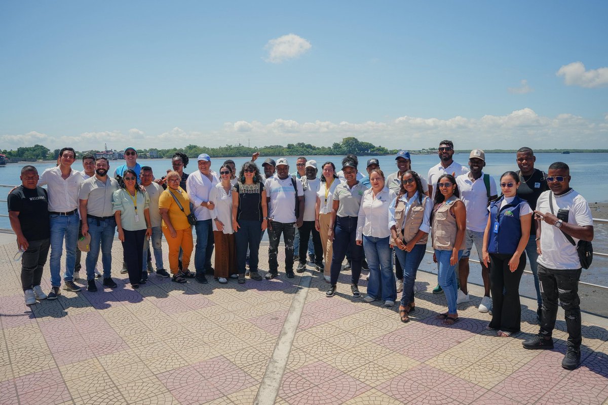 ARNColombia's tweet photo. 🫱🏼‍🫲🏾 La @ARNColombia, en trabajo conjunto con @FAO_Colombia, continúa consolidando oportunidades económicas sostenibles para las personas en reincorporación, como un avance real en la construcción de paz en el Pacífico colombiano. https://t.co/9gEtey4p0B