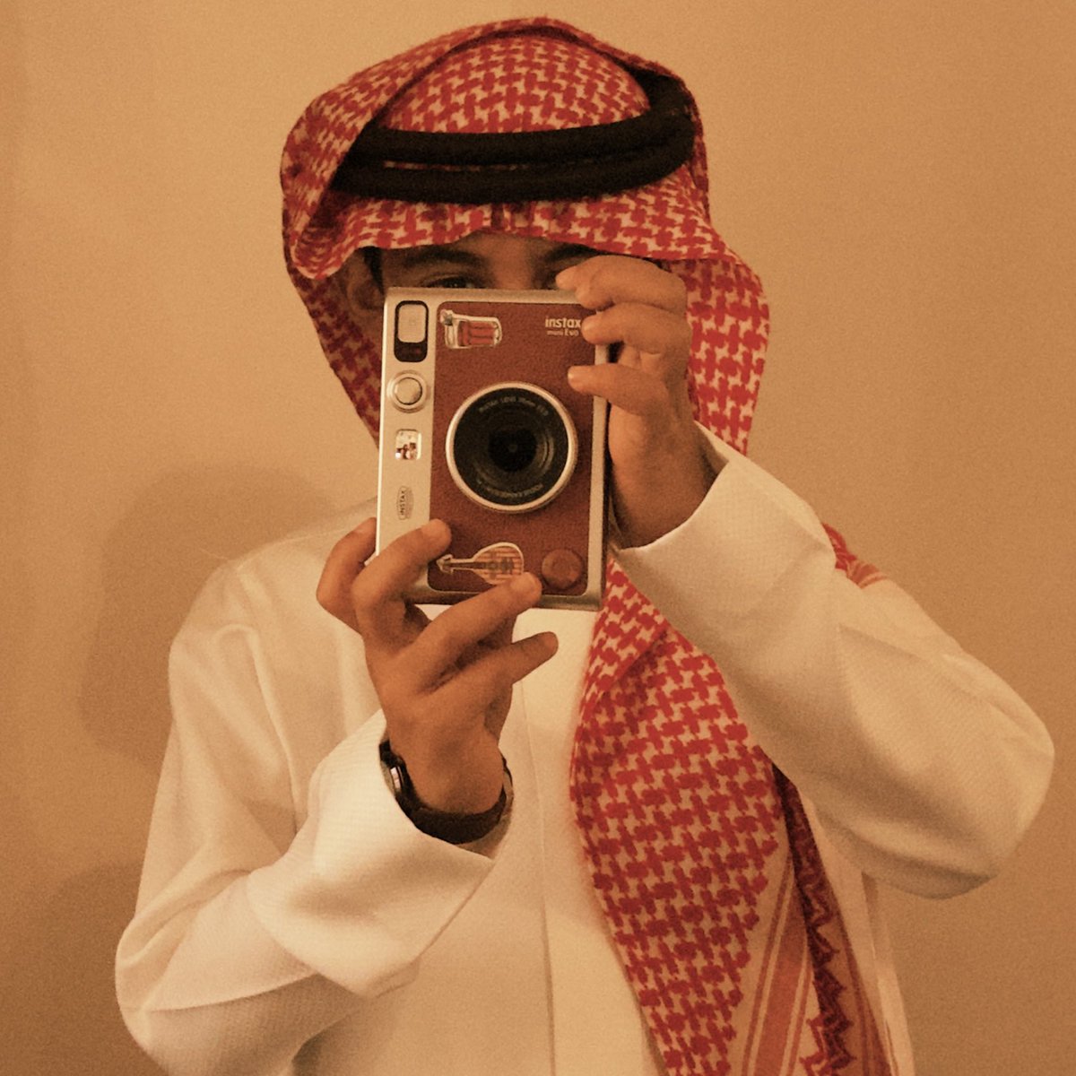 زَيْنَب tweet media