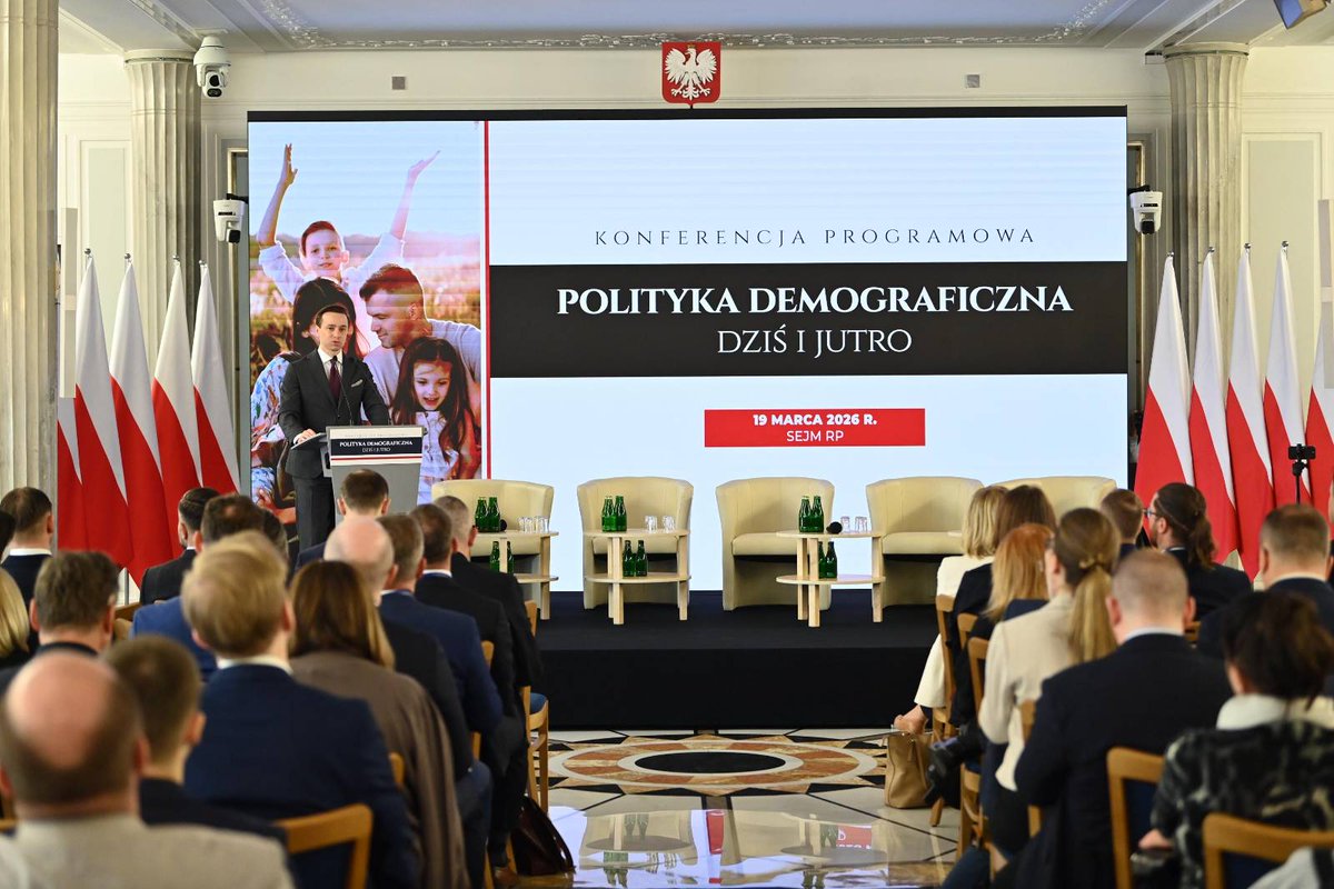 Krzysztof Snela tweet media