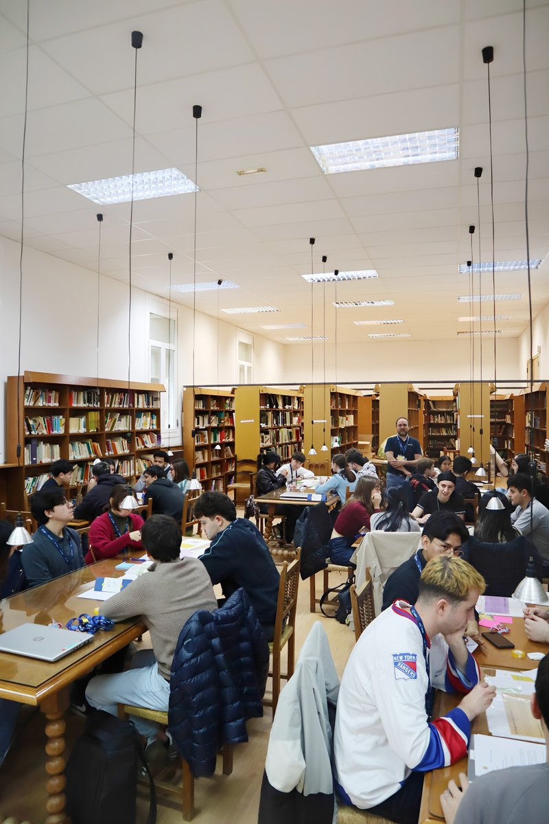 SagratCorSarria's tweet photo. FP Challenge al nostre centre
L’alumnat ha treballat en la ideació de solucions innovadores vinculades als ODS 2030 🌍
Una jornada per potenciar la creativitat, el treball en equip i l’esperit emprenedor.
@educaciocat #FPChallenge #campamentinnovacio https://t.co/vGIkeysF6z