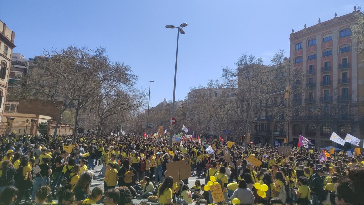 Embat #PoderPopular tweet media