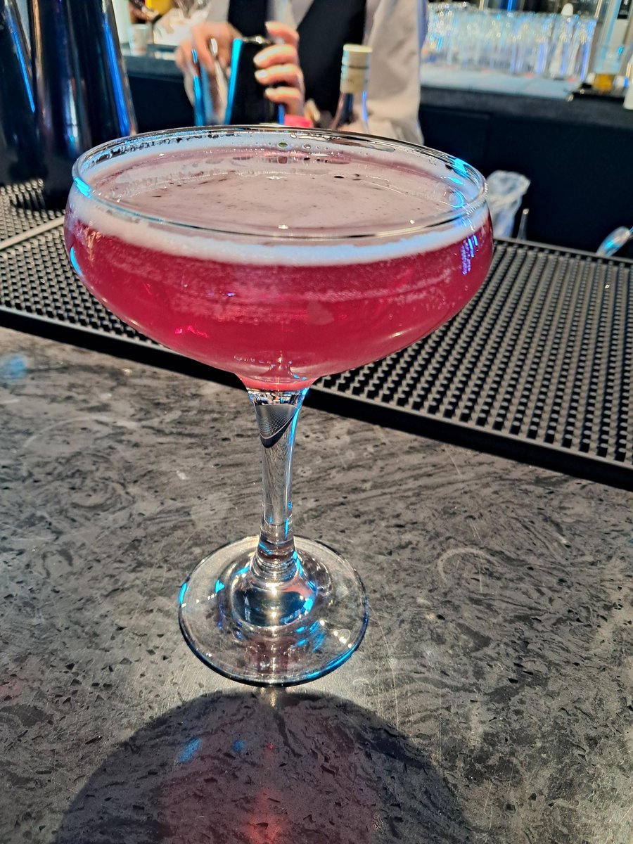 Ундрам tweet media