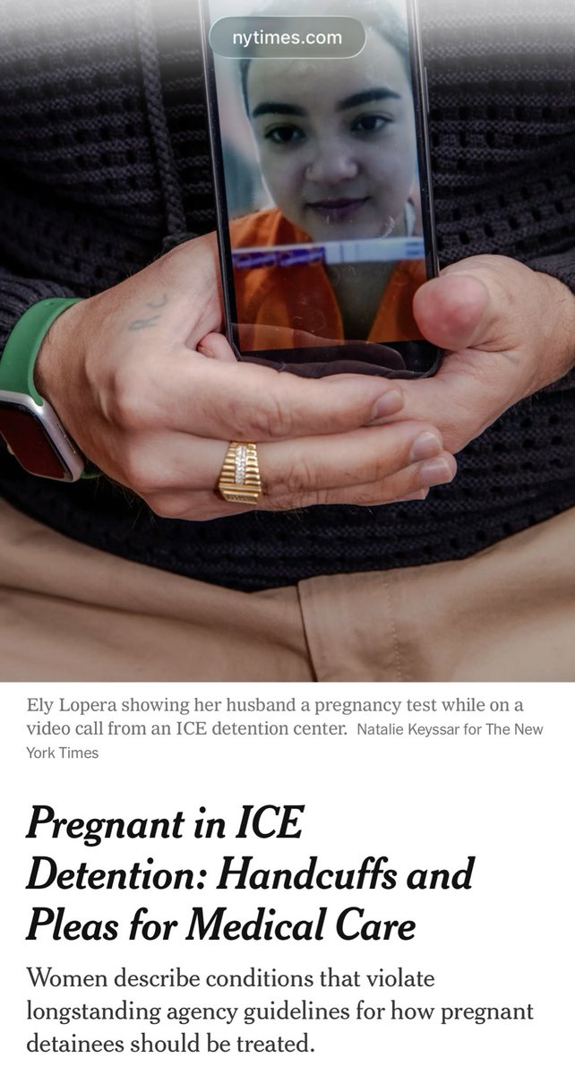 Meredith Gay 🛋️✨ tweet media