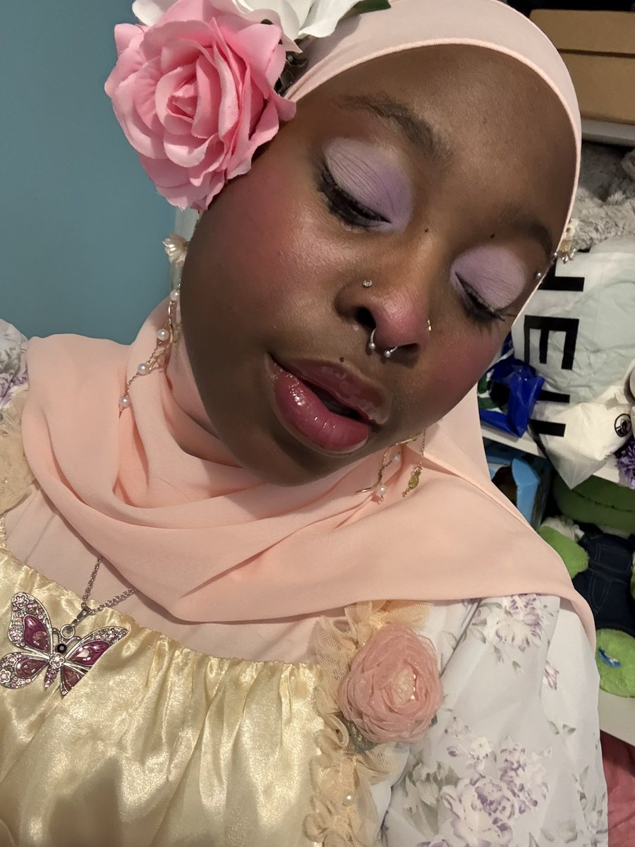 ⋆。˚ʚ🎀ɞ˚Meribelle ɞ🐭👛 tweet media