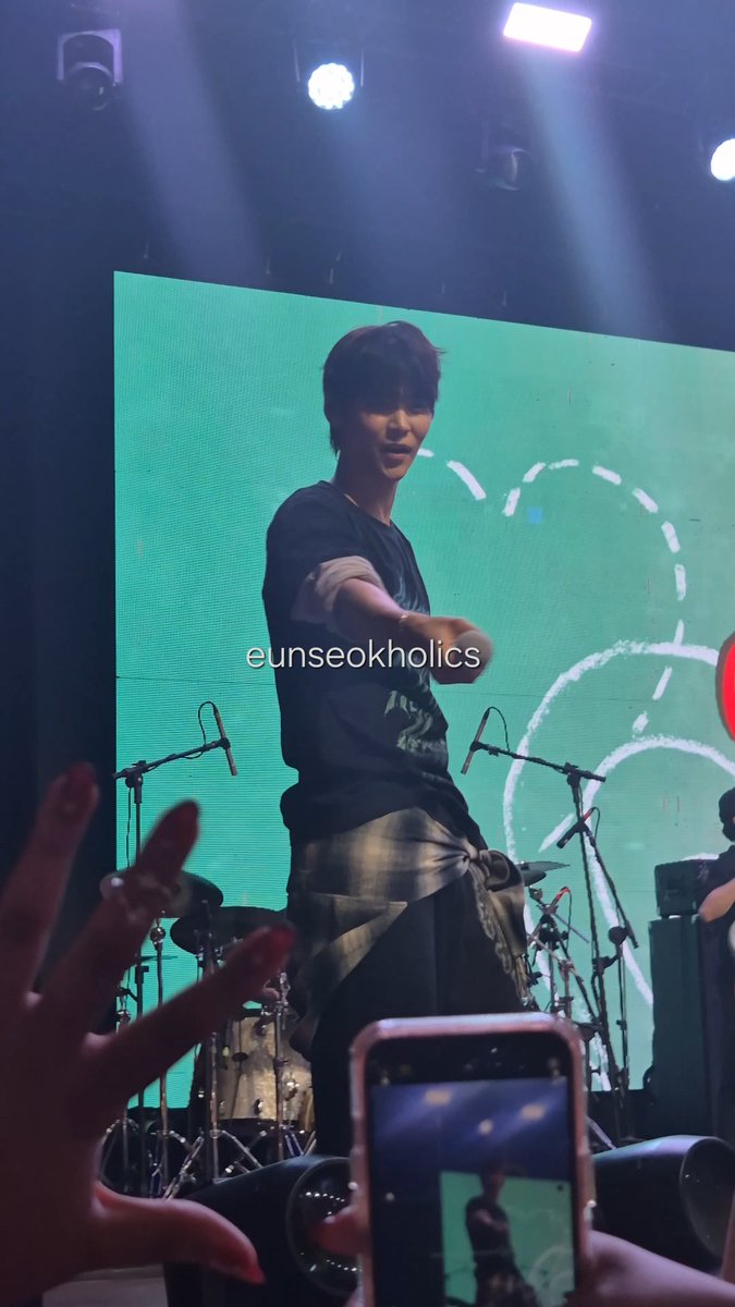 wen. ⋆ viu o riize ! tweet media