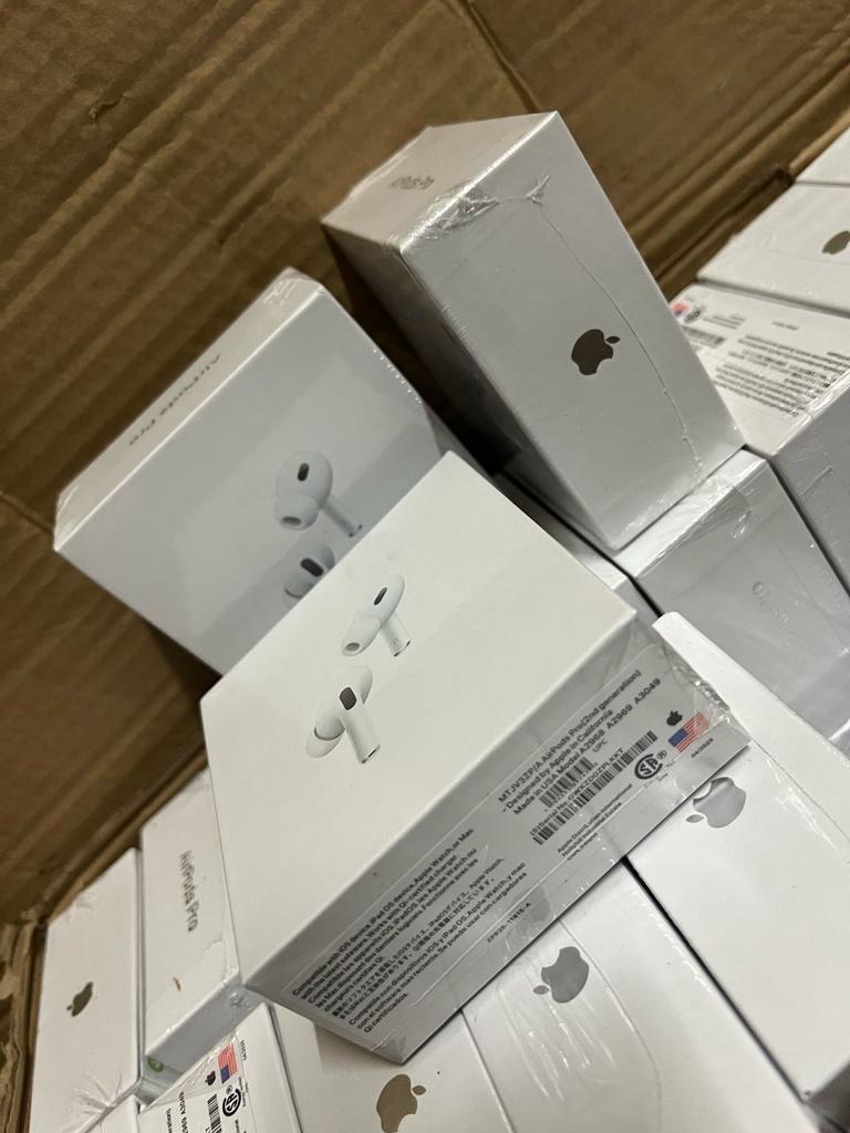 lubigisa_simon's tweet photo. Pods 
Airpods pro
@simonlubigisa https://t.co/4sYJD9uam6