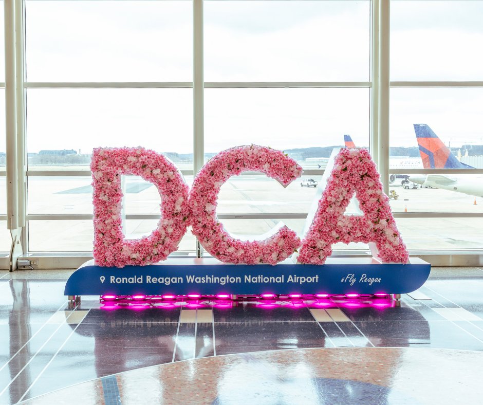 Reagan Airport tweet media