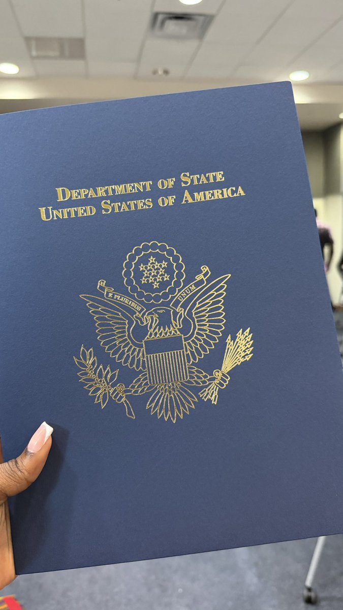 Elikem Tay tweet media