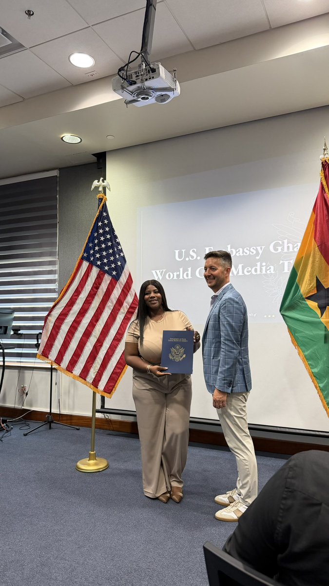 Elikem Tay tweet media