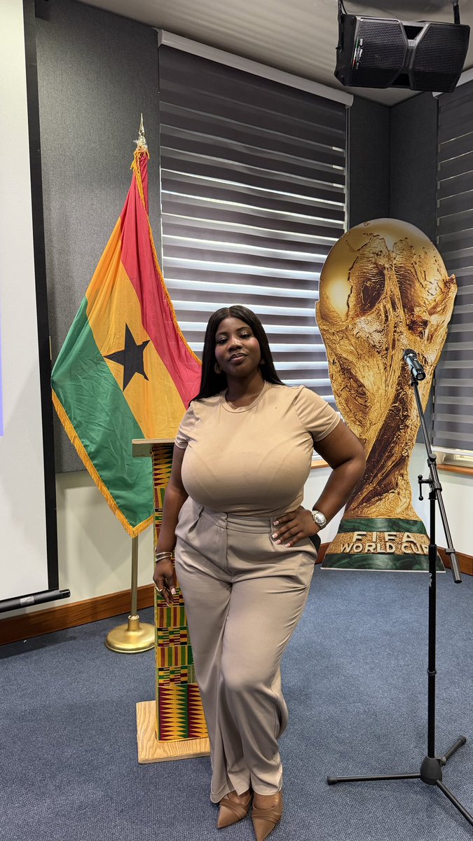 Elikem Tay tweet media