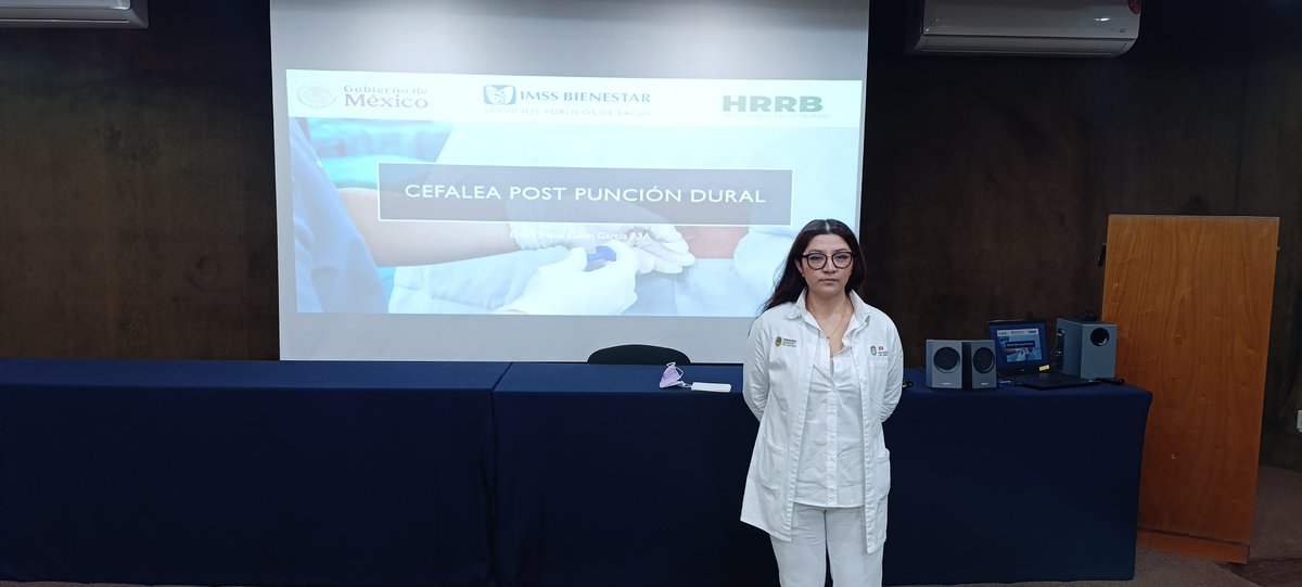 Ens_HRRB's tweet image. Inicia la Sesión General con el Tema: "Cefalea Post Punción Dural" Ponente Dra. Viviana Galán García Médico Residente de Anestesiología del Hospital Regional Río Blanco
#HRRB