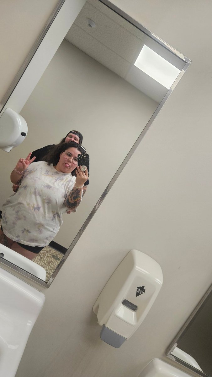 buffalo zo ❤️💙🦬🏳️‍🌈 tweet media