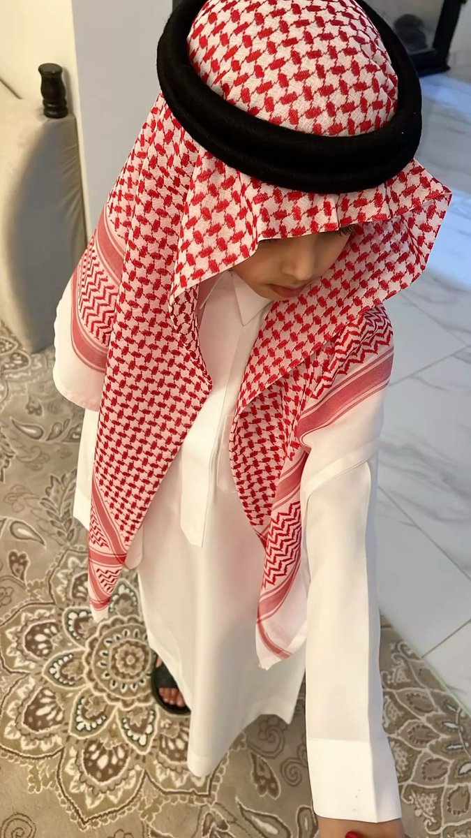 مروان | مصمم جرافيك tweet media