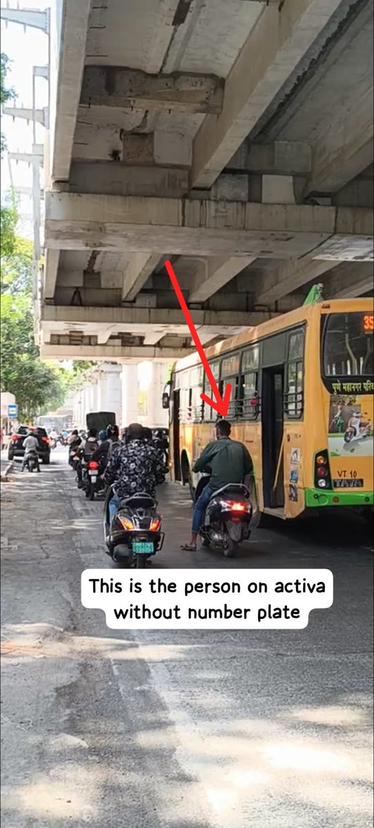 aaditya2404's tweet photo. ⚠️Tyre puncture scam alert!! ⚠️

Pune University Road (LIC Office → Centro Chowk)
Been noticing this lately

The person in the attached photo may signal that your tyre is punctured / low on air
Then directs you to the next puncture shop 

Stay cautious !!
@PuneCityPolice Action! https://t.co/DnZgOpUtmW