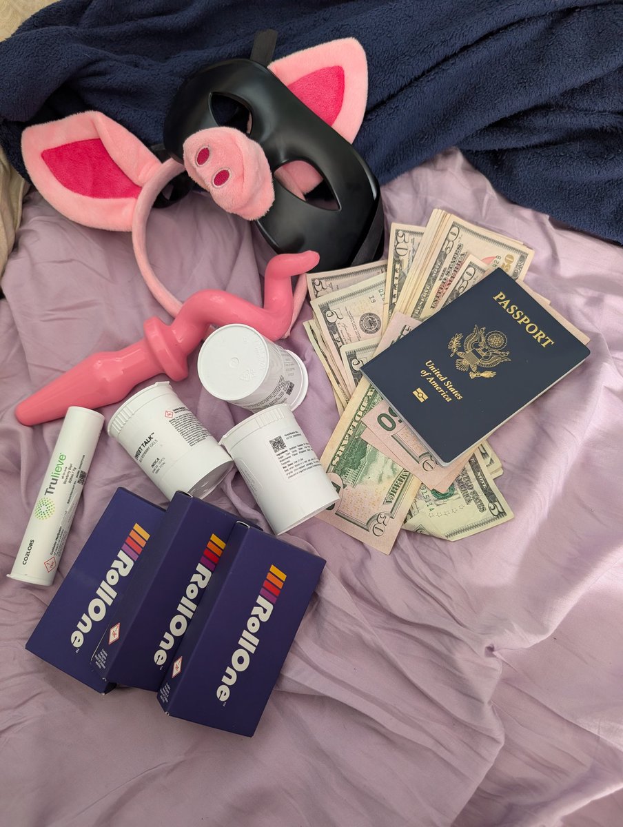 SweetsPiggySlut tweet media