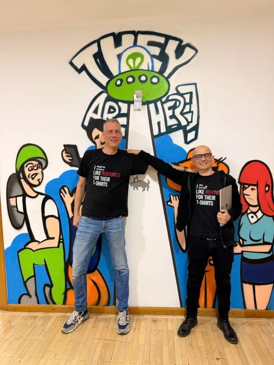 Plone CMS tweet media