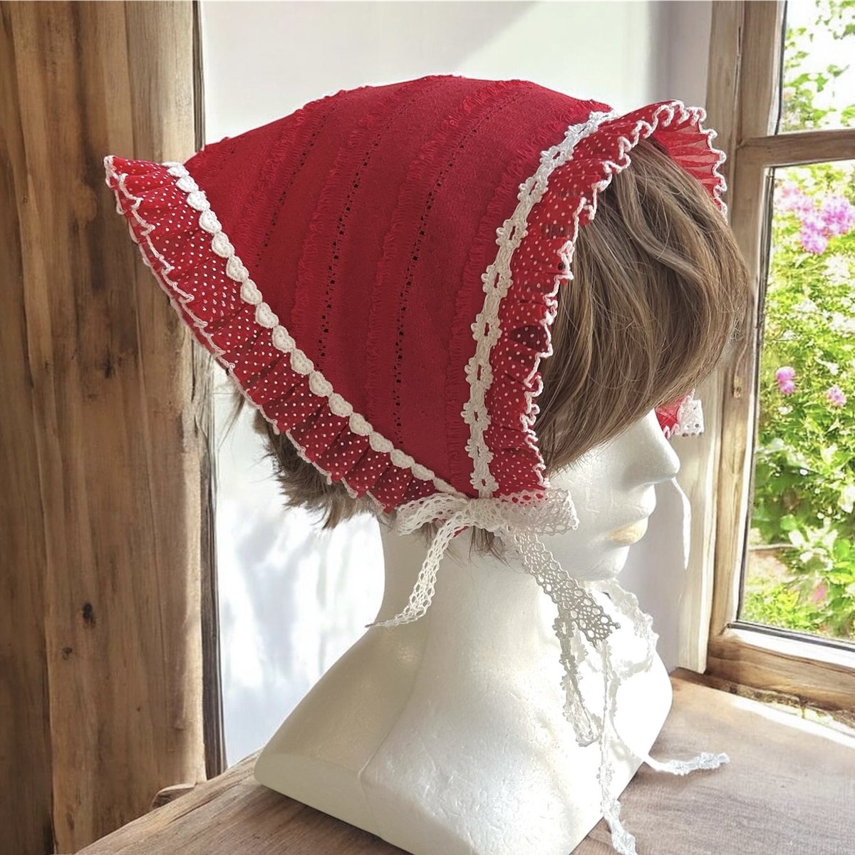 #ゴスロリマーケット #GLM14 
14th Gothic and Lolita Market🥀

前売券🎟️販売中です！

Coenobitaは委託販売ブースにて
4/4(土),4/5(日)
両日出展致します🌷

バブーシュカ5,800円より