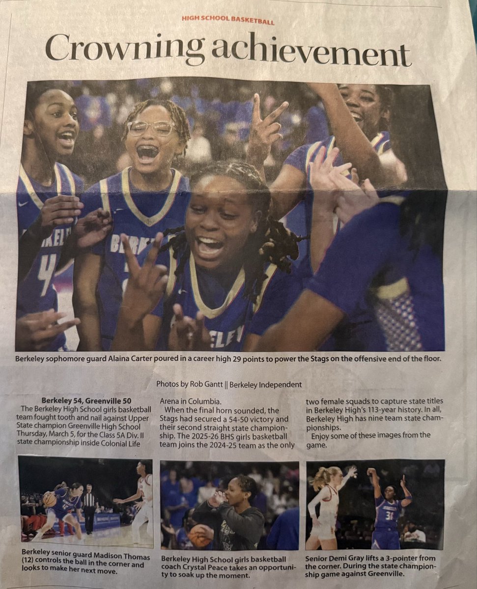 Alaina_Carter28's tweet photo. About two weeks agooooo ๐๐๐๐ค๐๐ฆ๐๐ฅ Champs Only #BetterAtBerkeley #ChampsOnly #2Xs #TwiceIsNice #BetterTogether @ladystagshoops https://t.co/3Yr9BQMTmm