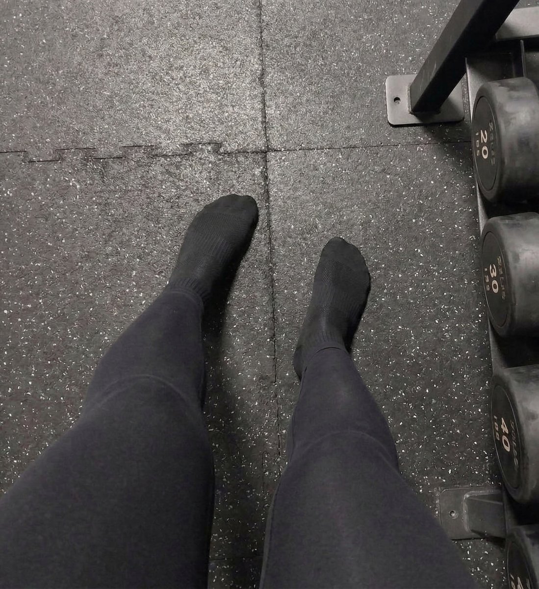 yourbullybitch's tweet photo. post gym socks hit different  who’s sniffing from the floor while i count my throne notifications? https://t.co/5N6QgGAte6