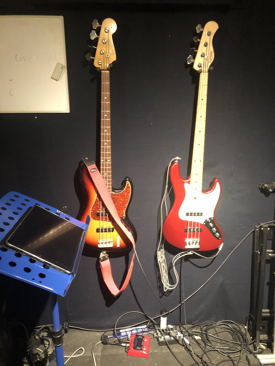 kousuke217's tweet photo. 帰ってきましたー！
飲みながらリハ無し本番一発のライブ🎸
昼から夜までめっちゃ楽しかったー！

私が演奏した曲は下記です🙆‍♂️ https://t.co/MZmvvM7PI2