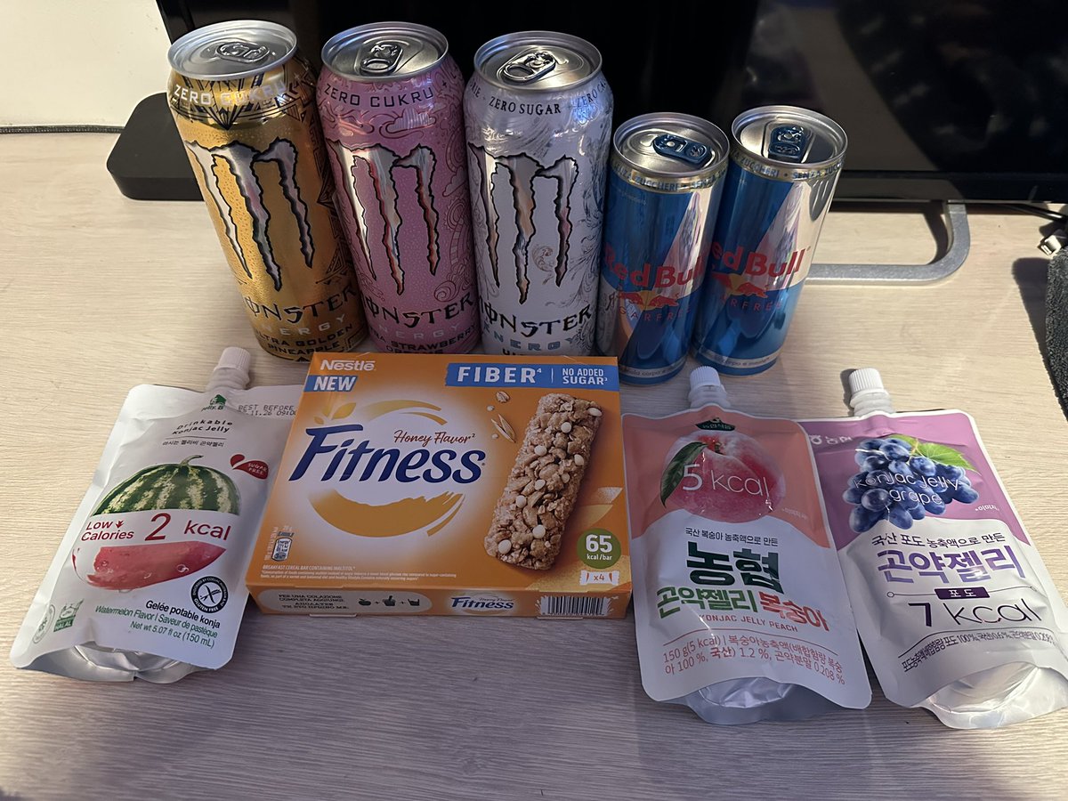 appledolly tweet media