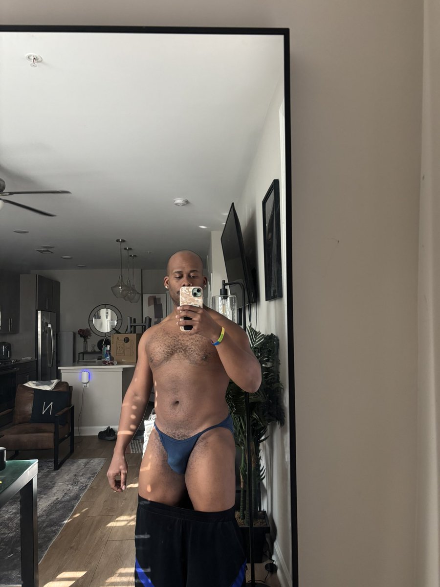 IG: @nelly.nelss_ tweet media