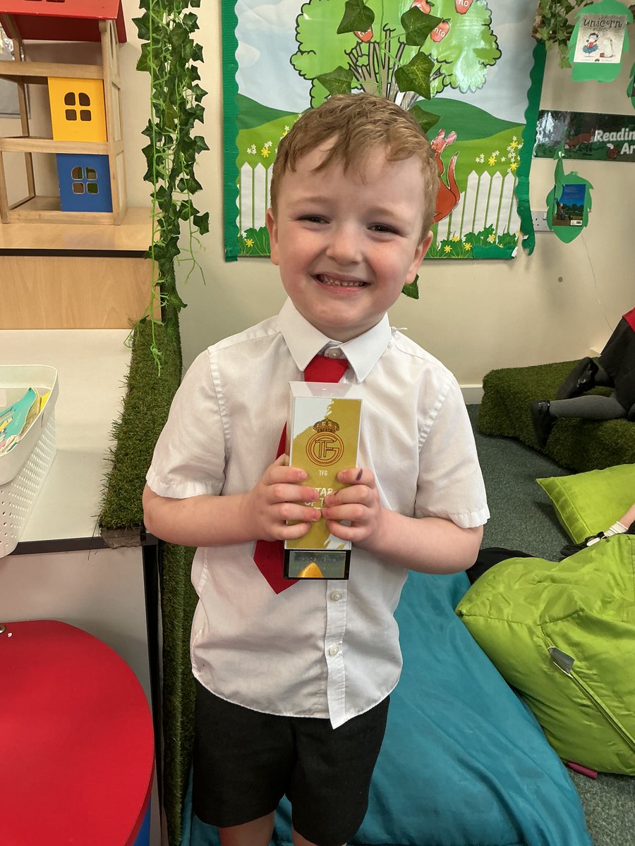 StSavReception tweet media