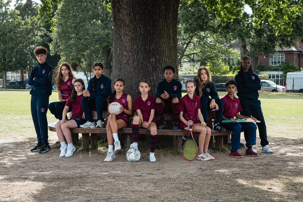 Old Cholmeleians tweet media