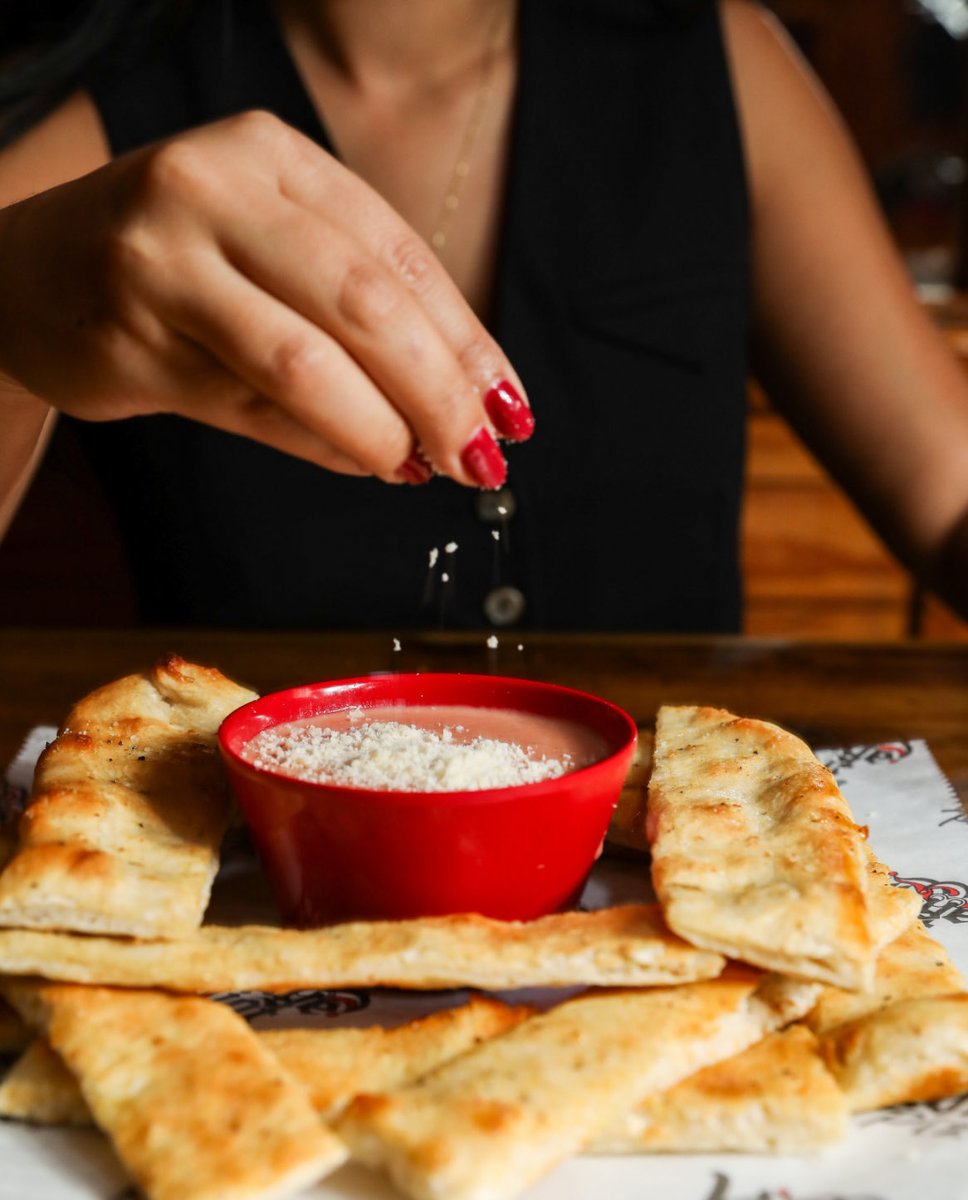 Village Idiot Pizza tweet media