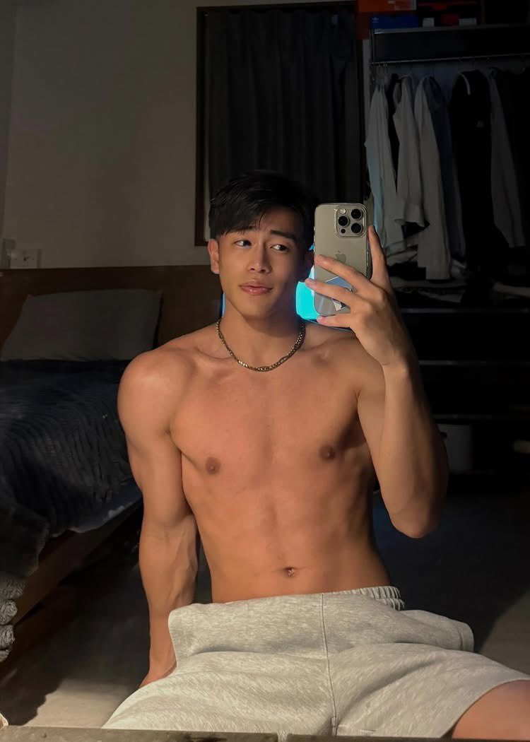 JAPANESE HOT MUSCLES tweet media