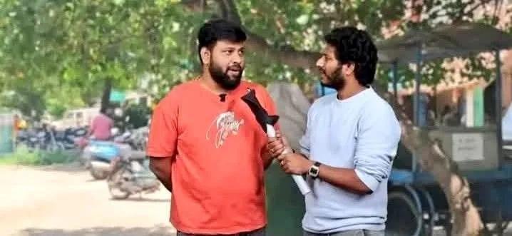 ~ இந்த முறை சீமானை தவற விட்டால் இழப்பு சீமானுக்கு இல்லை.. நமக்கும் இல்ல 

எவன் திரள்நிதி குடுக்குறானோ அவனுக்கு தான்... 🙏