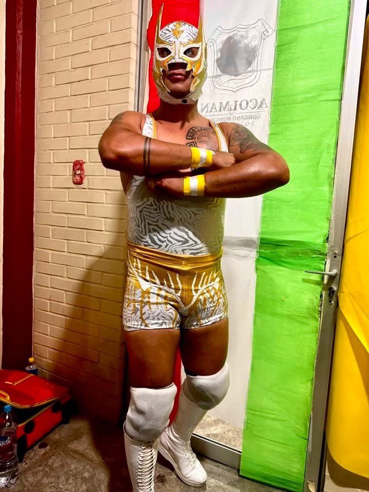 プロレスリング・SECRET BASE tweet media