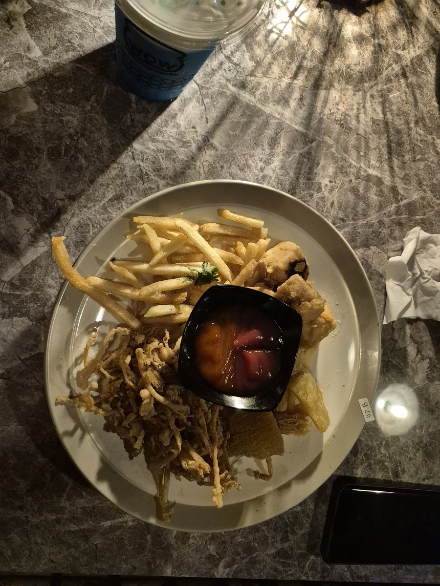 InfinityWin8's tweet photo. Thanks ya @wolfraimss wes nemenin menggabut malem2. https://t.co/EnF4JHGCWF