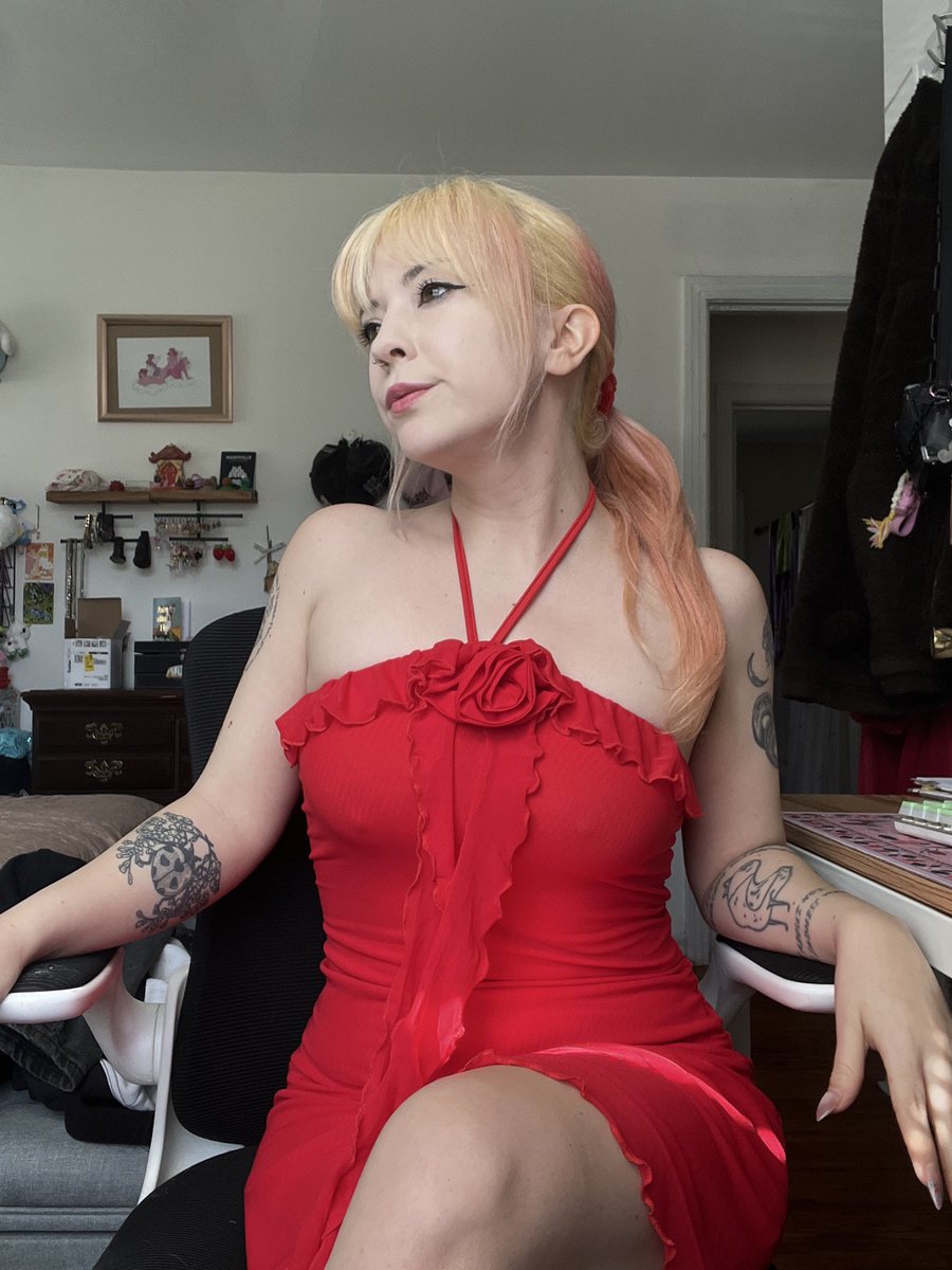 🍓Lil Red🍓 BDAY APRIL 2ND tweet media