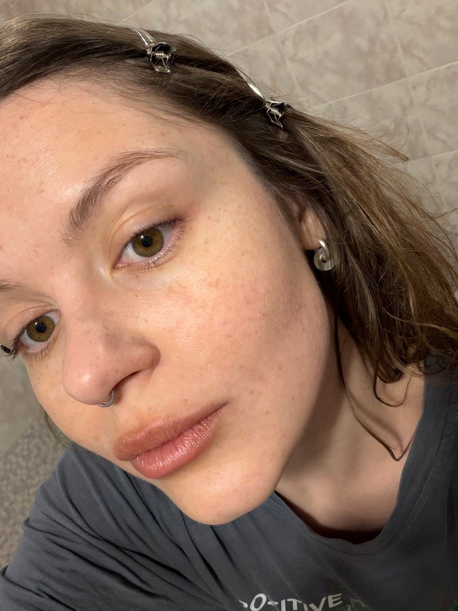 наталя tweet media