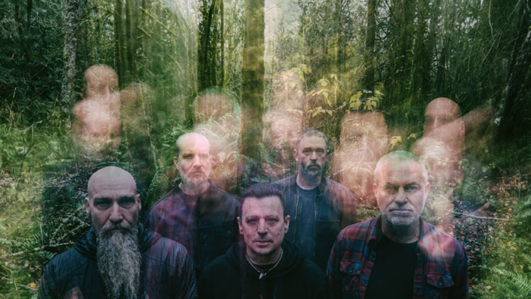 revolvermag tweet media