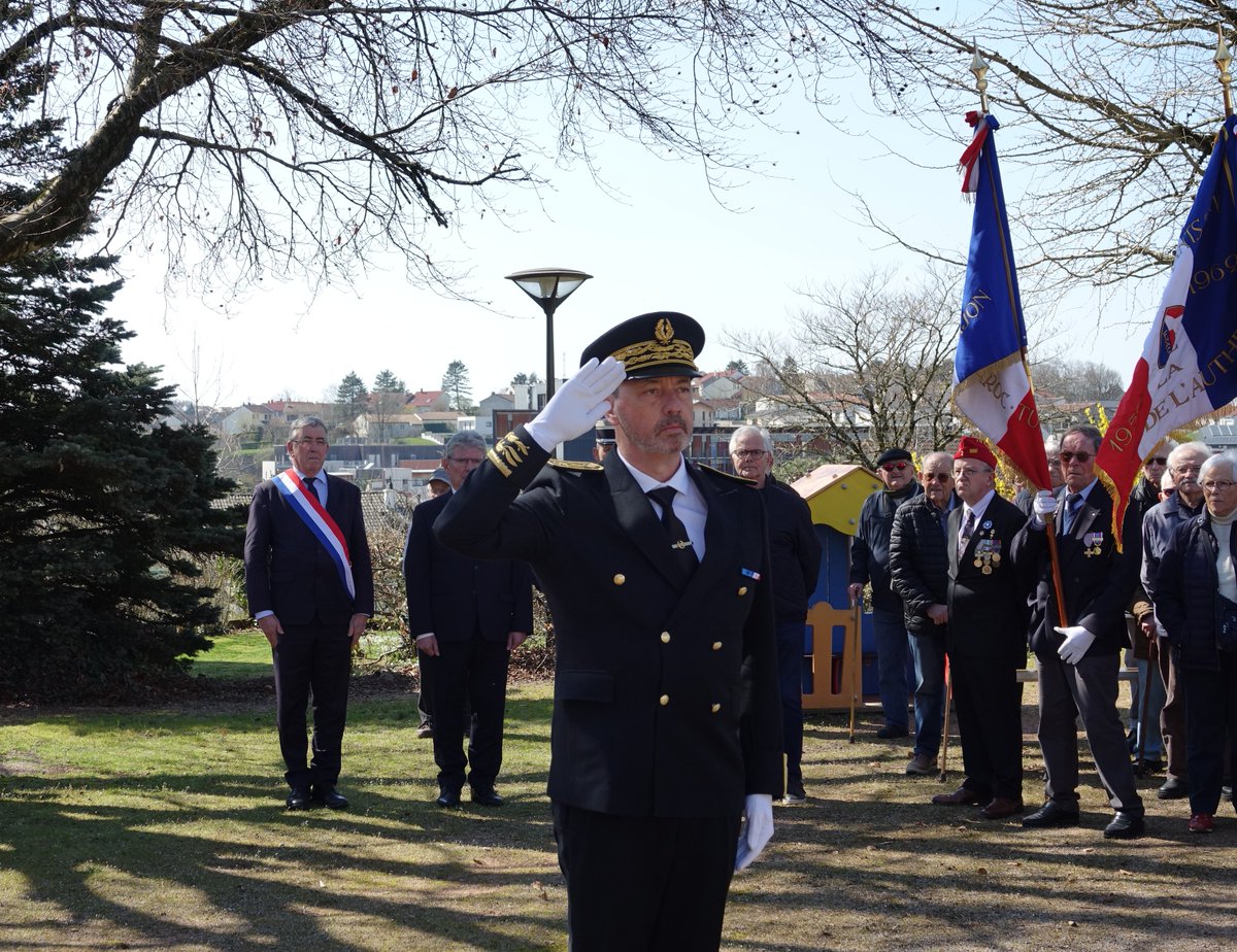 Préfet du Cantal tweet media